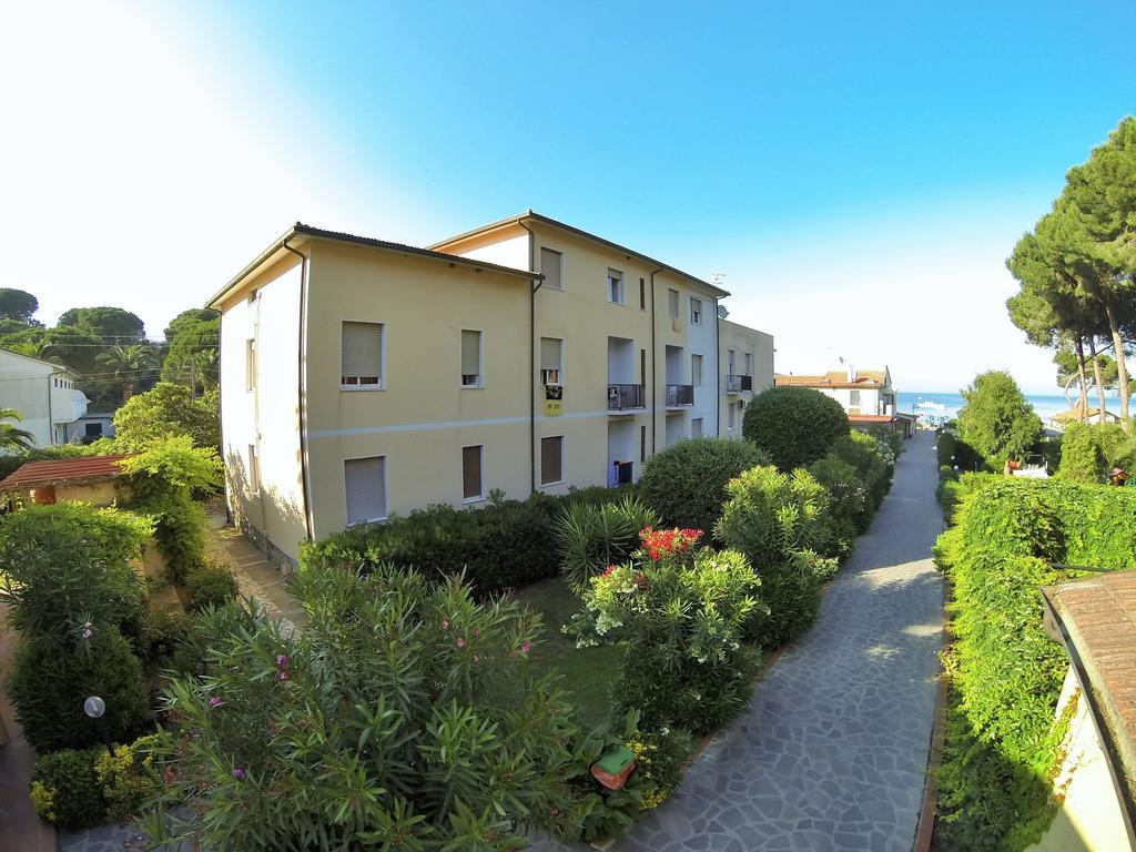 Frank'S Hotel Capoliveri  Eksteriør billede